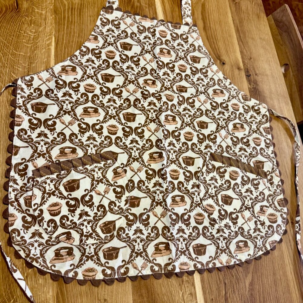 Handmade High Quality Aprons - Picture 9 of 14